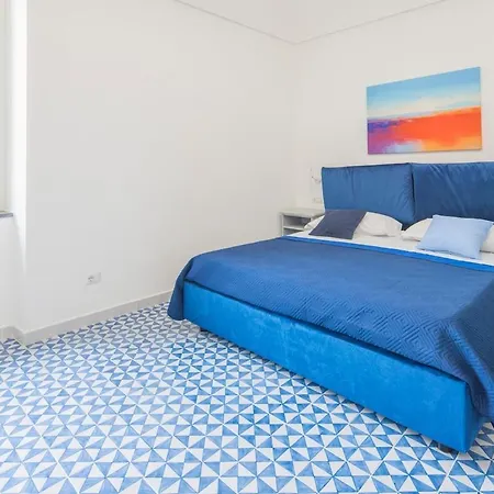 View Apartamento *